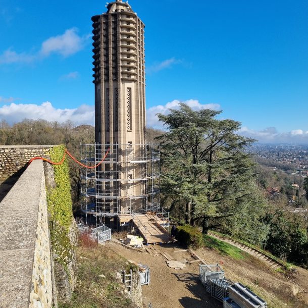 20260129 Echafaudage tour carillon Madone - Ville de Miribel (9)